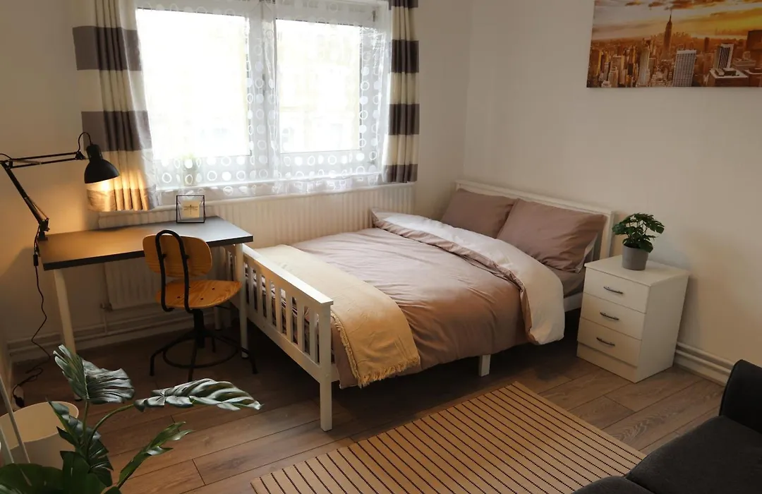 Bow House - Sleepylodge-1